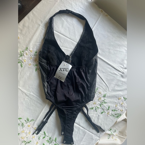 Vintage XTC Black Leather Sexy Lace Up Bodysuit Size L Deadstock - Picture 6 of 12